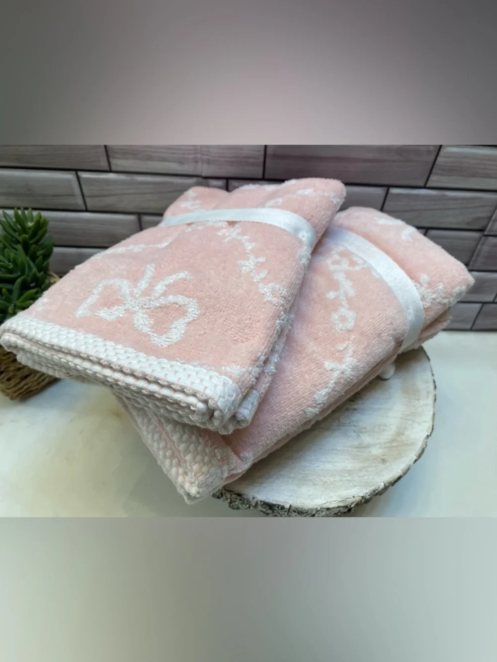 Laura Ashley ❤️Kate Bow (2)Hand  &(2) Tip Towel Set Pink NWT